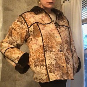 J Jill Deep Pile Butter-Colored Etched "Sheepskin-Similar" Car Coat, size M.
